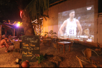 projector screen 
 - Costa Rica