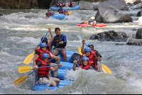 pacuare river wave 
 - Costa Rica