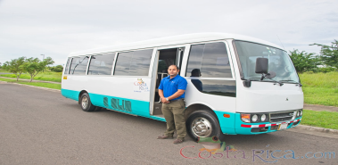 Mitsubishi Rosa Full Fledge Mini Bus - Costa Rica