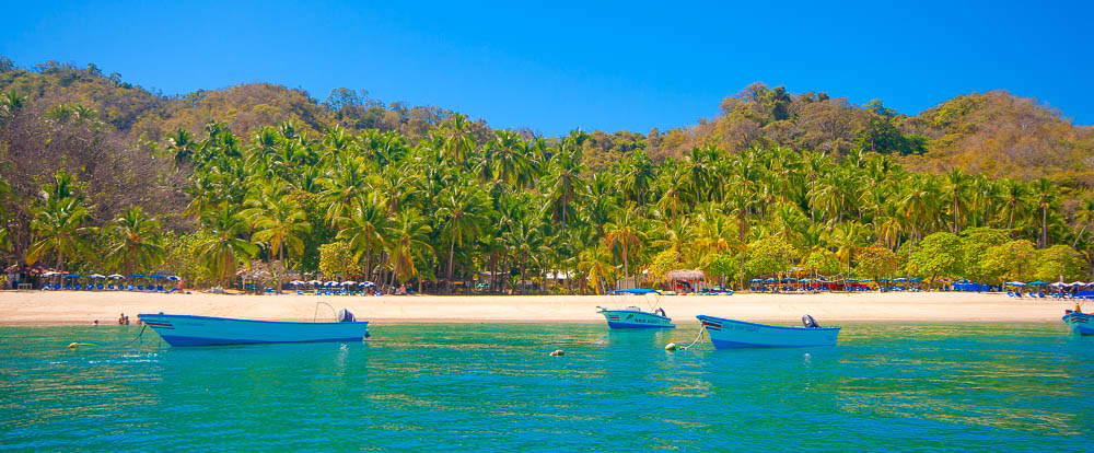 shoreline tortuga island 
 - Costa Rica